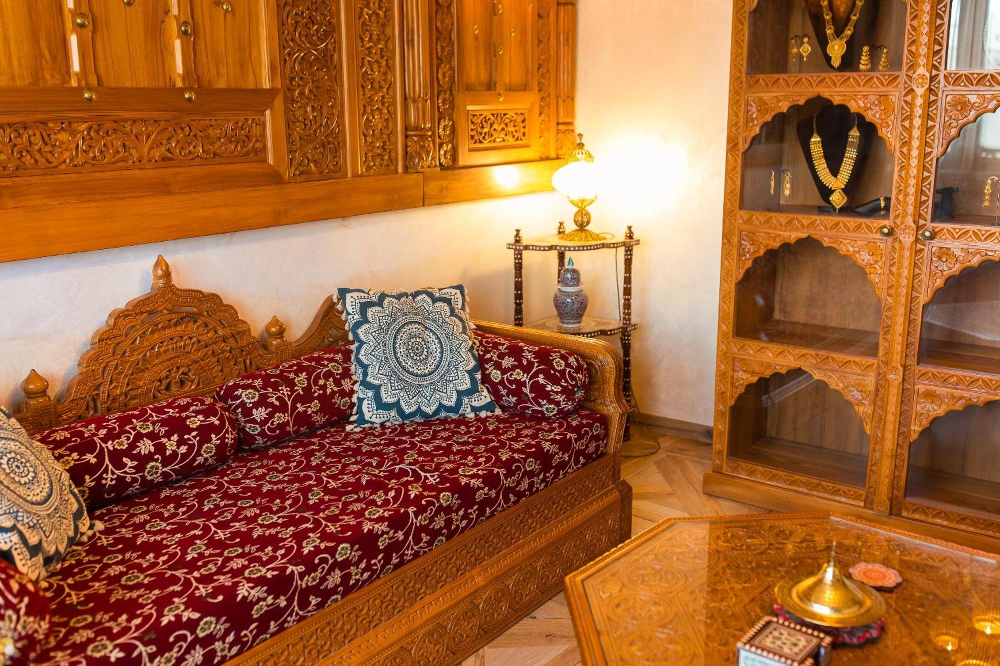 Hidden Gem Antique Apt With Stunning City Views بوخارست المظهر الخارجي الصورة